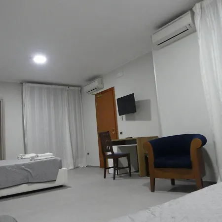 Piazza Risorgimento 3*