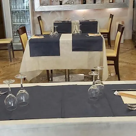 Szálloda Piazza Risorgimento 3*