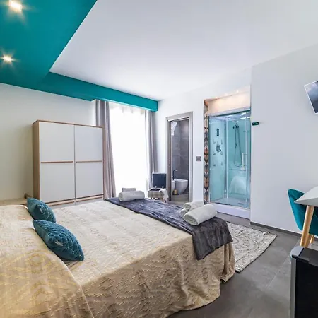 Piazza Risorgimento 3*