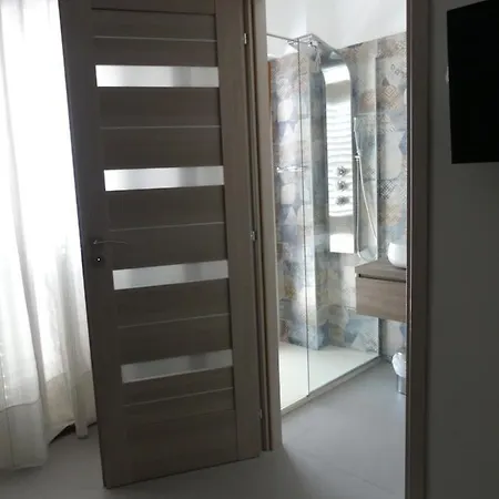 Piazza Risorgimento 3* Porto Cesareo