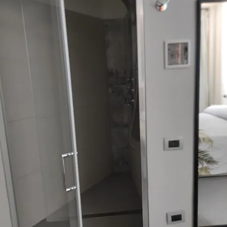 Hotel Piazza Risorgimento 3*
